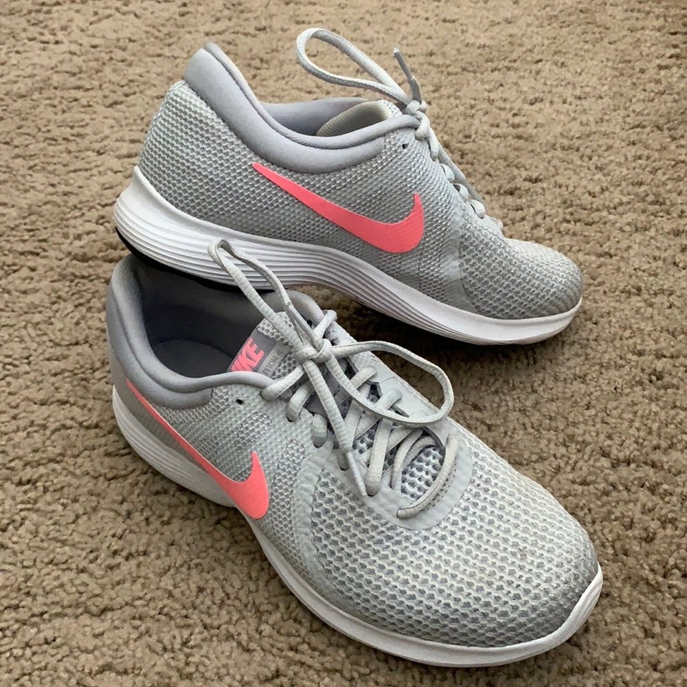 Nike Women’s Revolution 4 Shoes